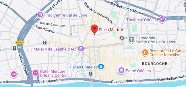 Place du Martroi 45000 Orléans