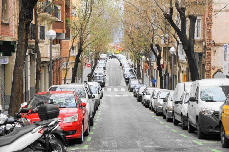 Assurance auto frontière : règles douanières et obligations en Europe