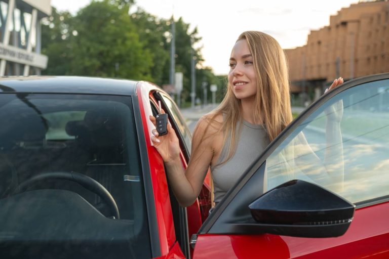 Age pour assurance temporaire voiture sans permis