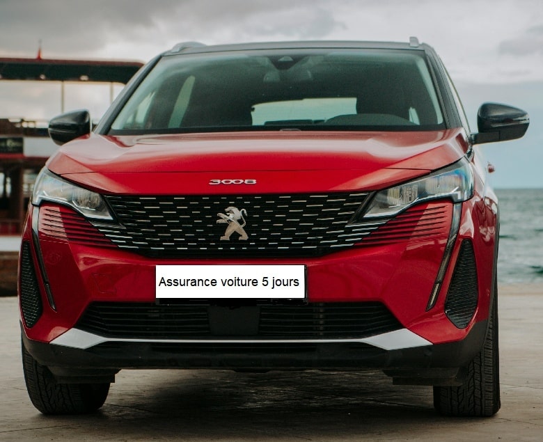 Peugeot 3008 rouge avec comme plaque d'immatriculation Assurance voiture 5 jours