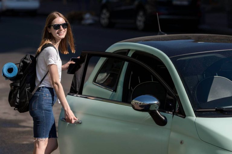 Combien coûte une assurance temporaire pour voiture sans permis ?
